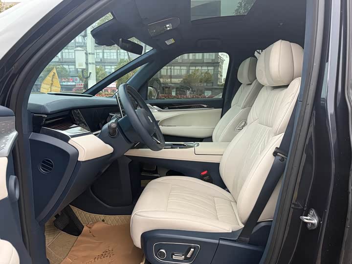 Фото 6 - Zeekr 009