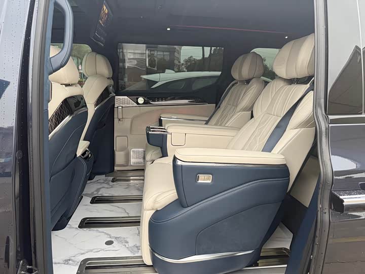 Фото 7 - Zeekr 009