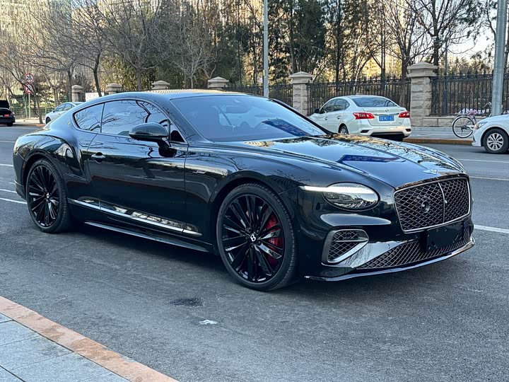 Фото 3 - Bentley Continental GT Hybrid