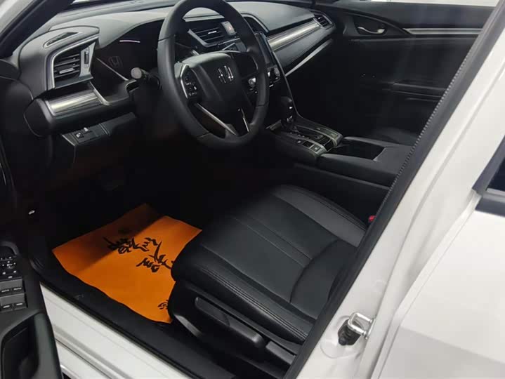 Фото 9 - Honda Civic