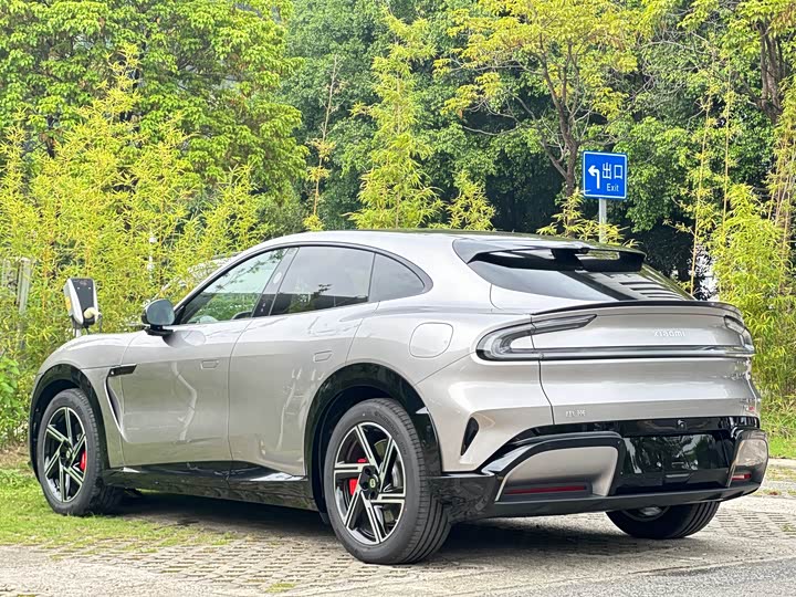 Фото 4 - Xiaomi YU7