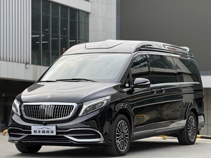 Фото 1 - Mercedes-Benz V-Class