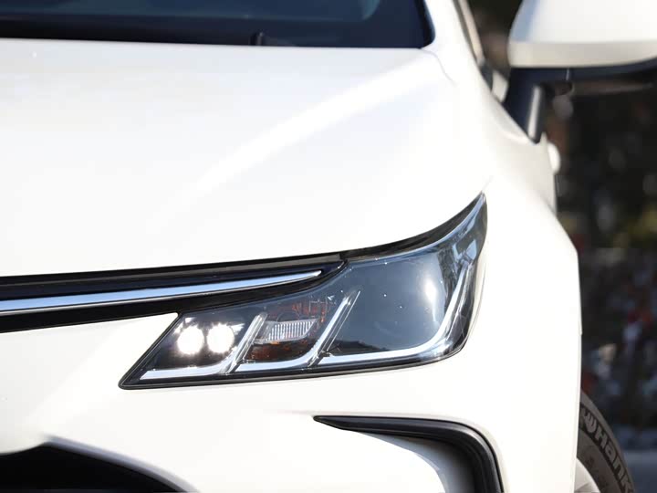 Фото 7 - Toyota Corolla