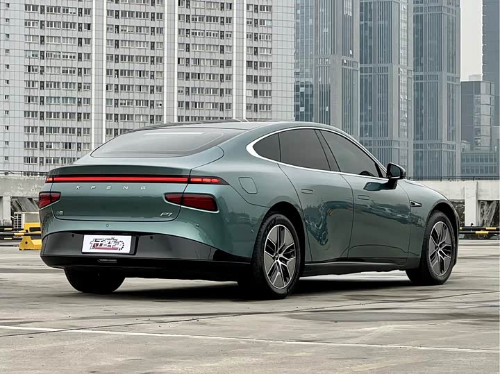 Фото 5 - XPeng P7