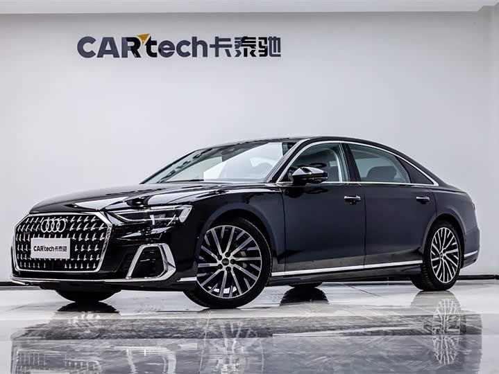 Фото 1 - Audi A8