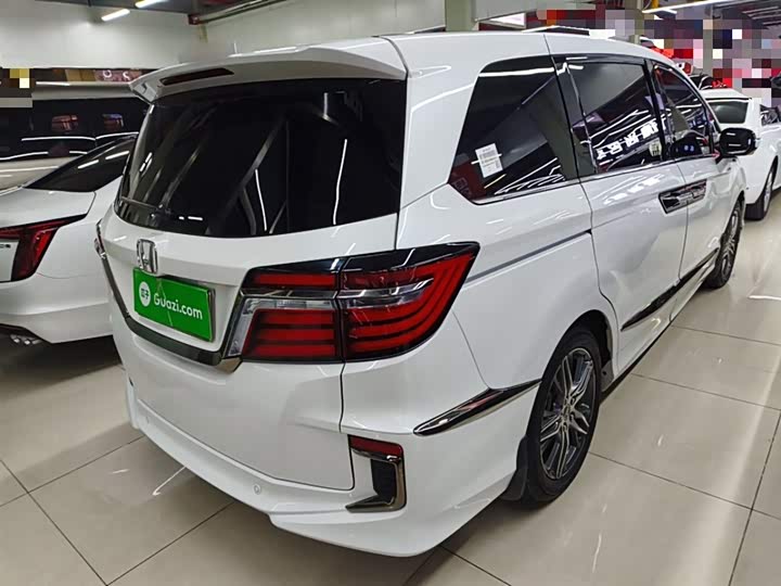 Фото 7 - Honda Elysion