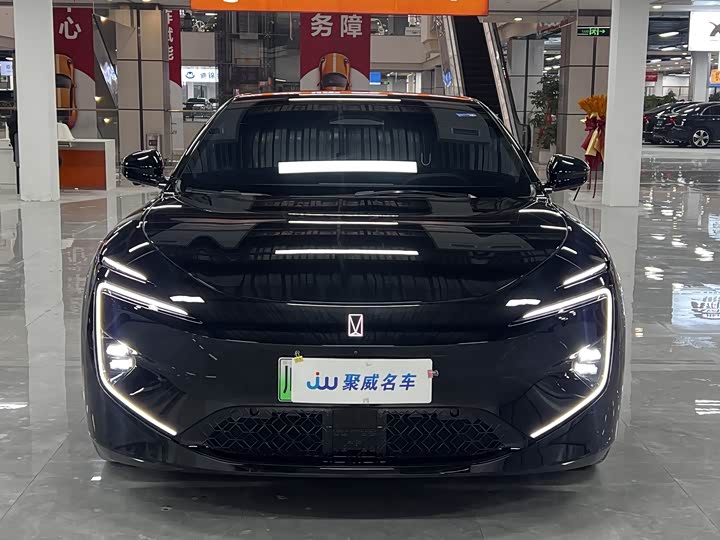 Фото 2 - Avatr 12