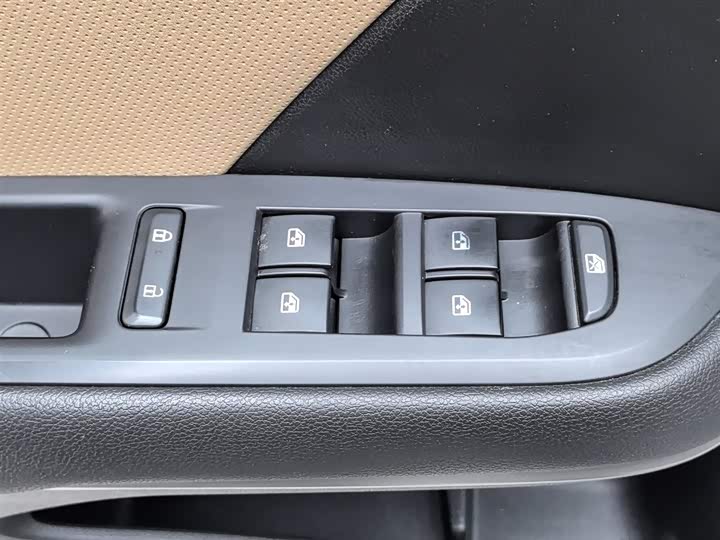 Фото 9 - Chevrolet Monza