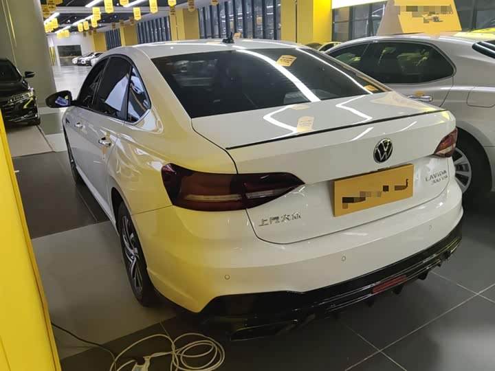 Фото 5 - Volkswagen Lavida