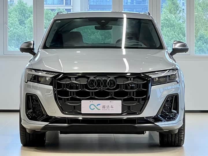 Фото 2 - Audi SQ7