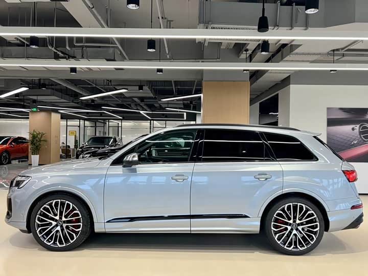 Фото 5 - Audi SQ7