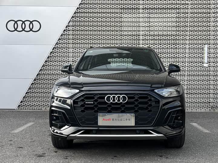 Фото 2 - Audi Q5L