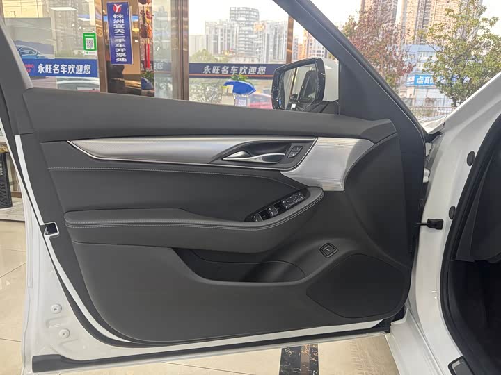 Фото 4 - Cadillac CT5