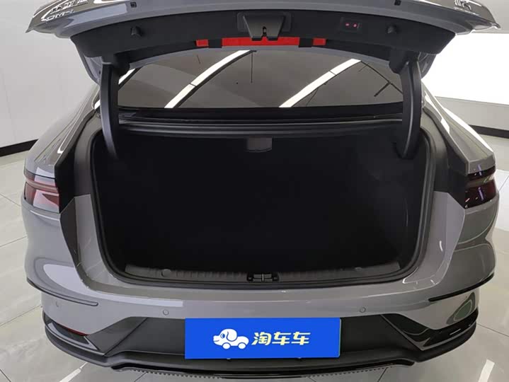 Фото 4 - BYD Han