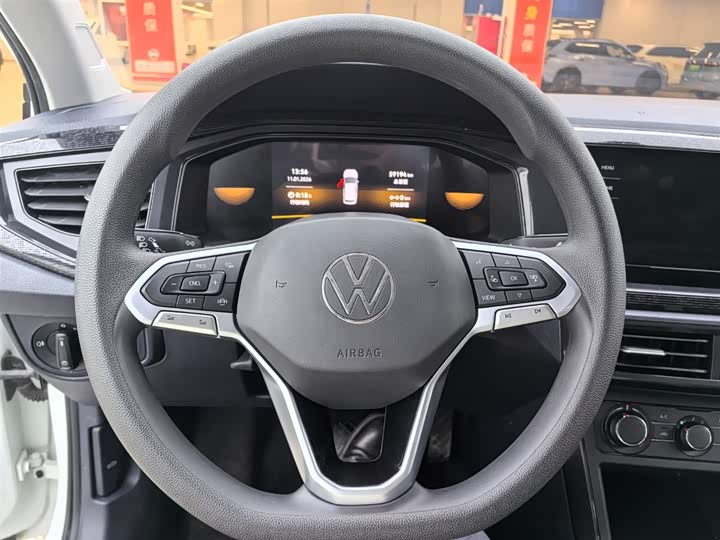 Фото 8 - Volkswagen Lavida