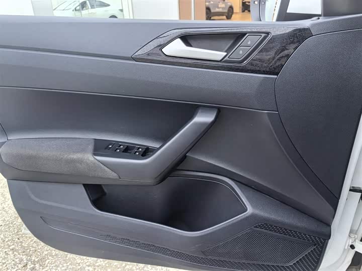 Фото 9 - Volkswagen Lavida