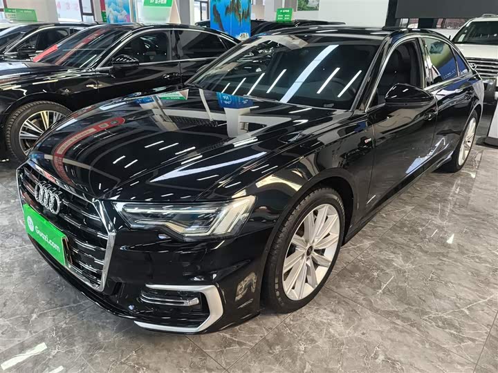 Фото 1 - Audi A6L