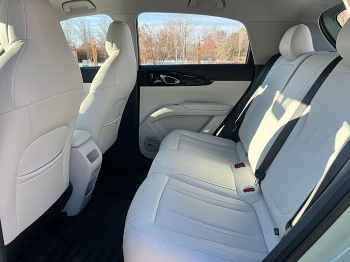 Фото 5 - Geely Galaxy Geome