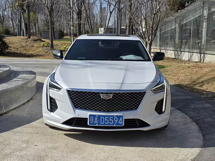 Фото 2 - Cadillac CT6