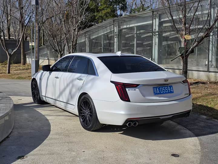 Фото 7 - Cadillac CT6