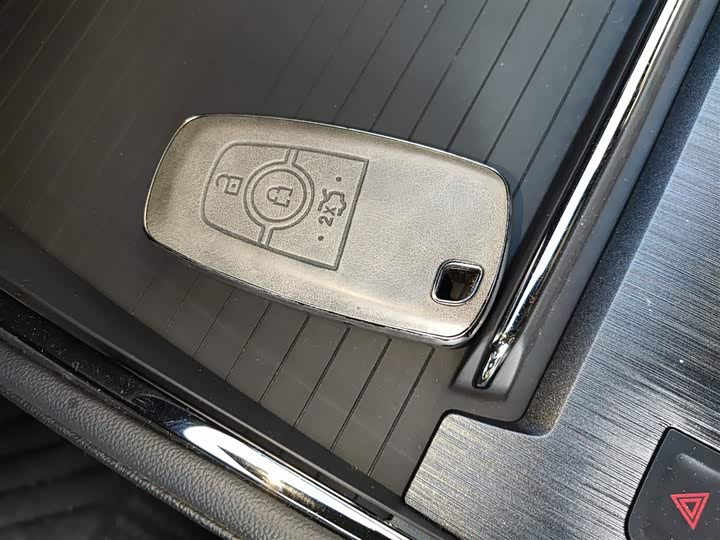 Фото 8 - Ford Mondeo