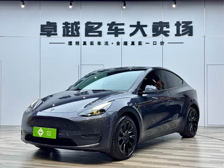 Фото 1 - Tesla Model Y