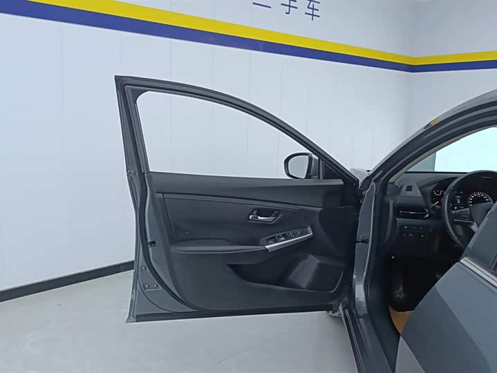 Фото 7 - Nissan Sylphy