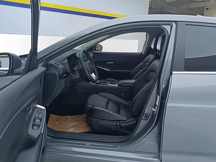 Фото 9 - Nissan Sylphy