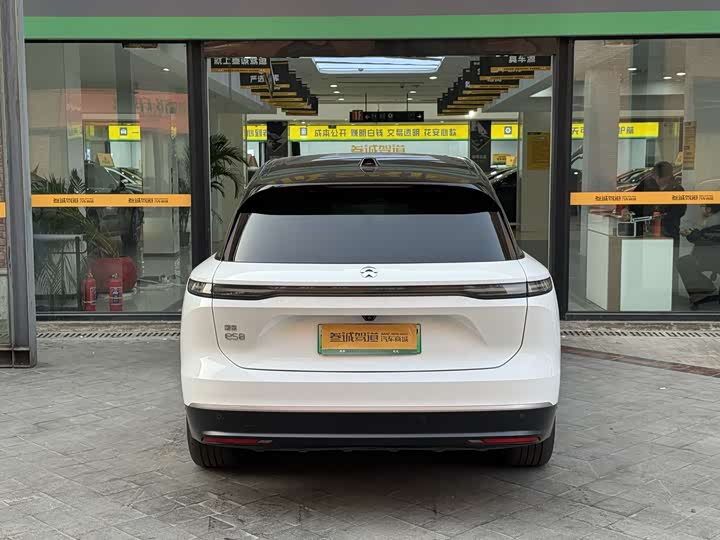 Фото 5 - Nio ES8