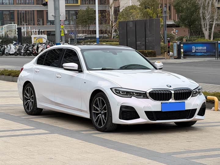 Фото 3 - BMW 3 Series