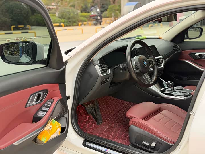 Фото 4 - BMW 3 Series