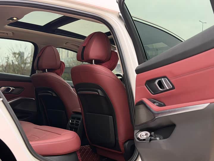 Фото 8 - BMW 3 Series