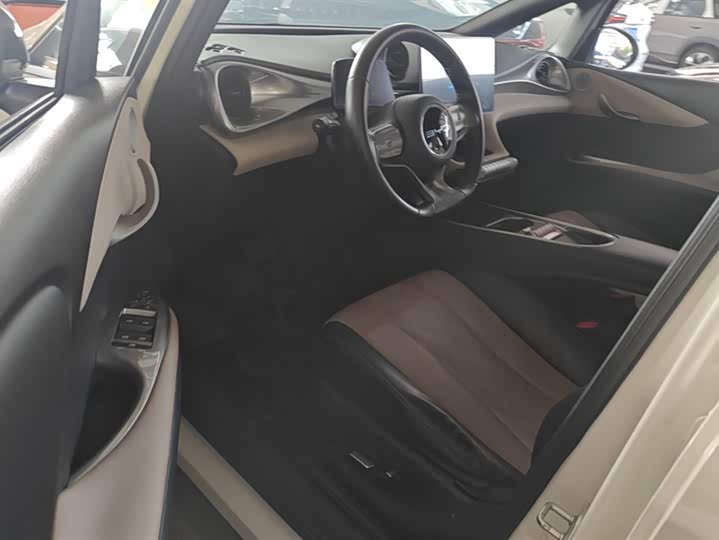 Фото 9 - BYD Dolphin