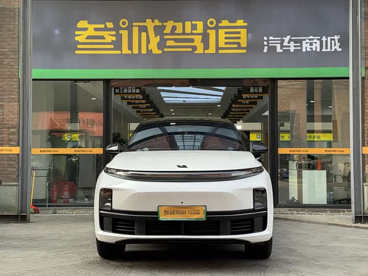 Фото 3 - LiXiang L7