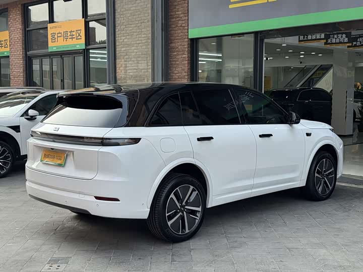 Фото 7 - LiXiang L7