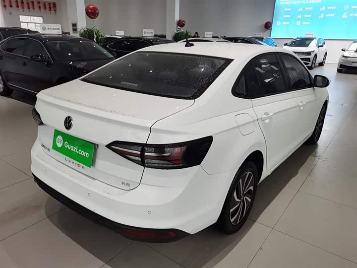 Фото 7 - Volkswagen Lavida