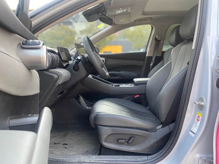 Фото 5 - BYD Yuan Plus