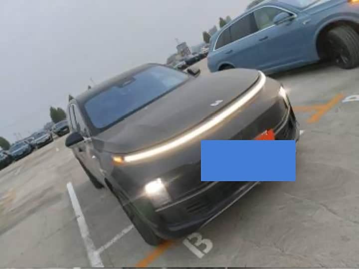 Фото 2 - LiXiang L8