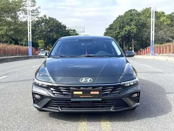 Фото 2 - Hyundai Elantra N line