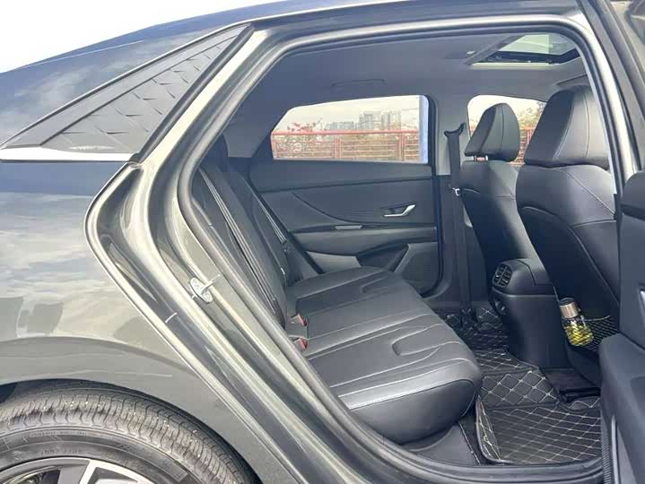 Фото 4 - Hyundai Elantra N line