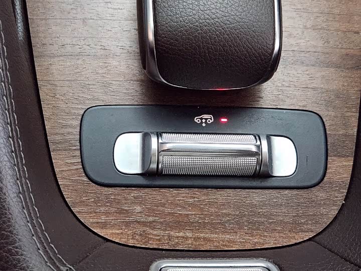 Фото 8 - Mercedes-Benz GLS-Class