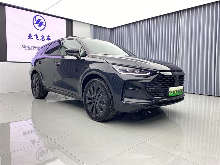 Фото 3 - BYD Tang Hybrid/EV