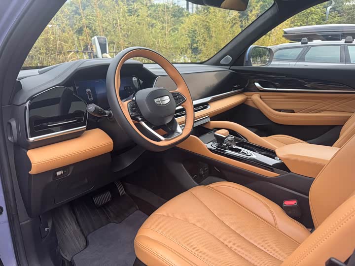 Фото 5 - Geely Monjaro L Hybrid