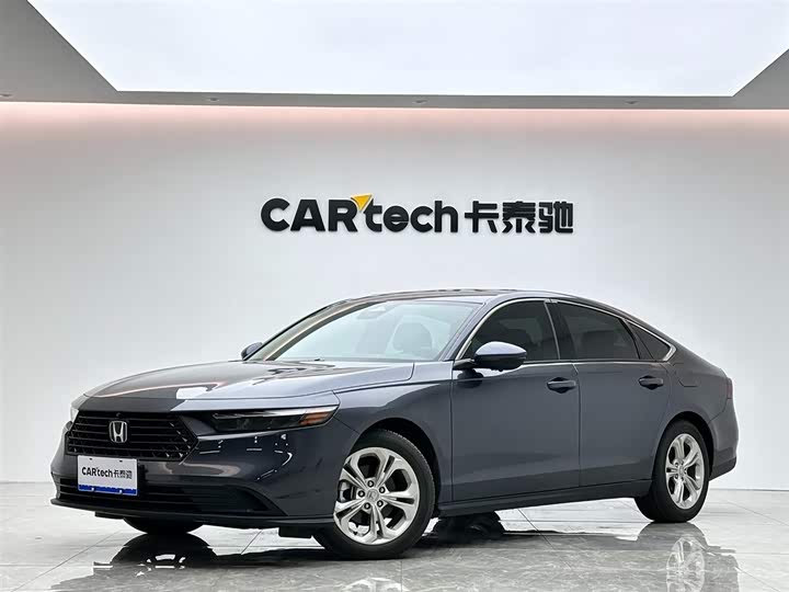 Фото 1 - Honda Accord