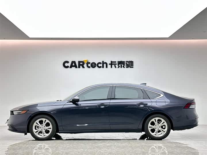 Фото 2 - Honda Accord