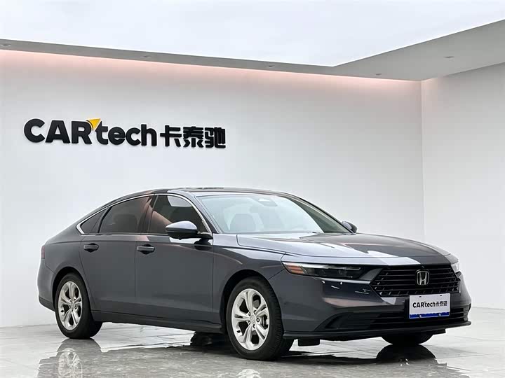 Фото 6 - Honda Accord