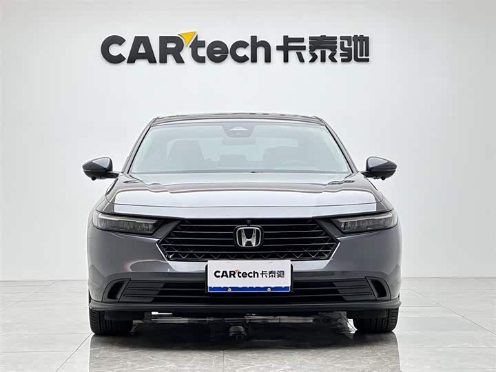 Фото 7 - Honda Accord