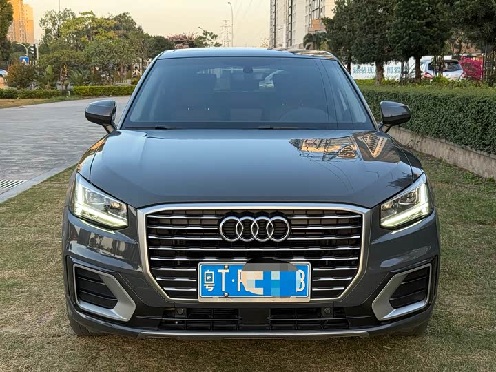 Фото 2 - Audi Q2L