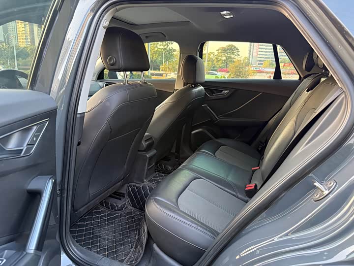 Фото 6 - Audi Q2L