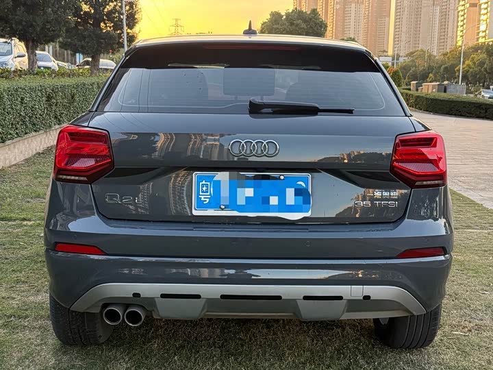 Фото 8 - Audi Q2L